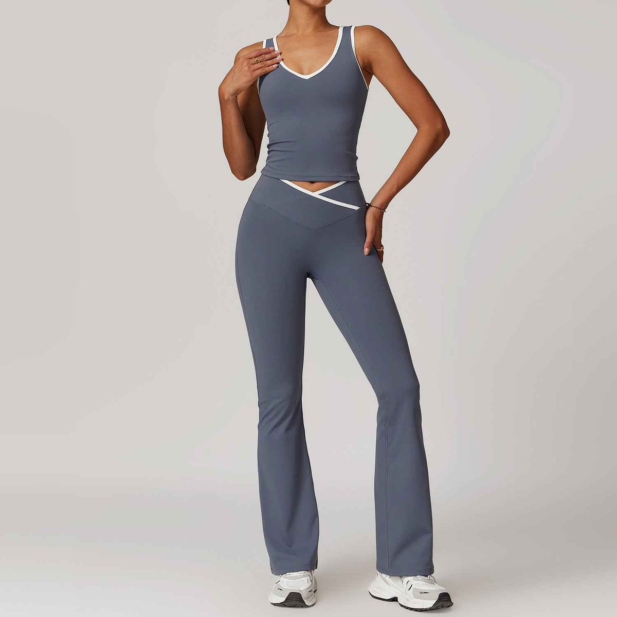 Damen-Sportweste mit Kontrastfarben und V-Ausschnitt – Sexy, eng anliegendes Workout-Set