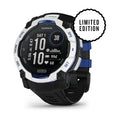 Instinct® 3 – 50 mm, Solar Whitestone con correa en Black/Bolt Blue