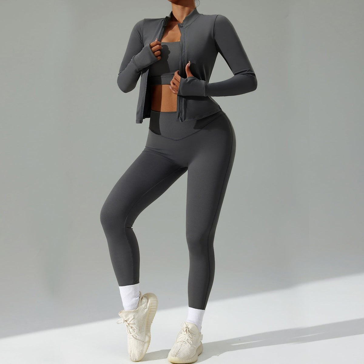 Dreiteiliges Set zum Laufen und Trainieren – Schnelltrocknende Sportbekleidung mit Strickjacke