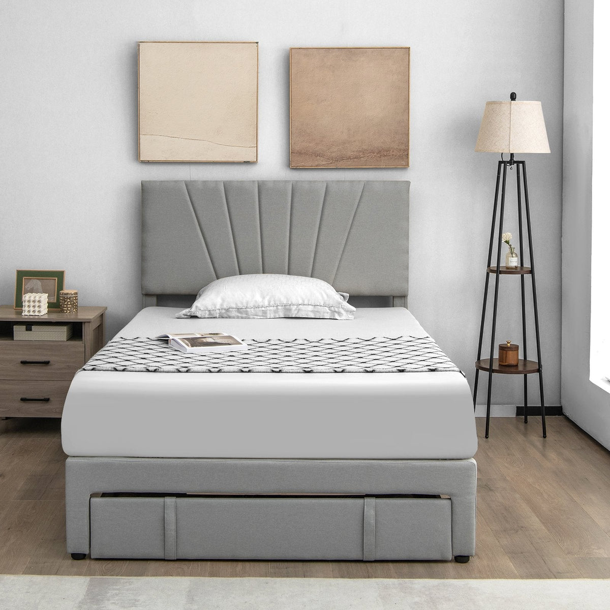 Polsterbett in Full-Size mit verstellbarem Kopfteil und einer ausziehbaren Schublade (45,5 Zoll), Grau