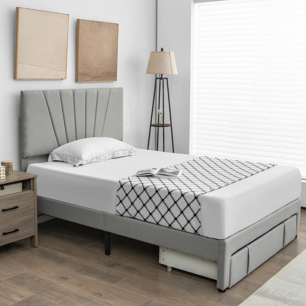 Polsterbett in Full-Size mit verstellbarem Kopfteil und einer ausziehbaren Schublade (45,5 Zoll), Grau