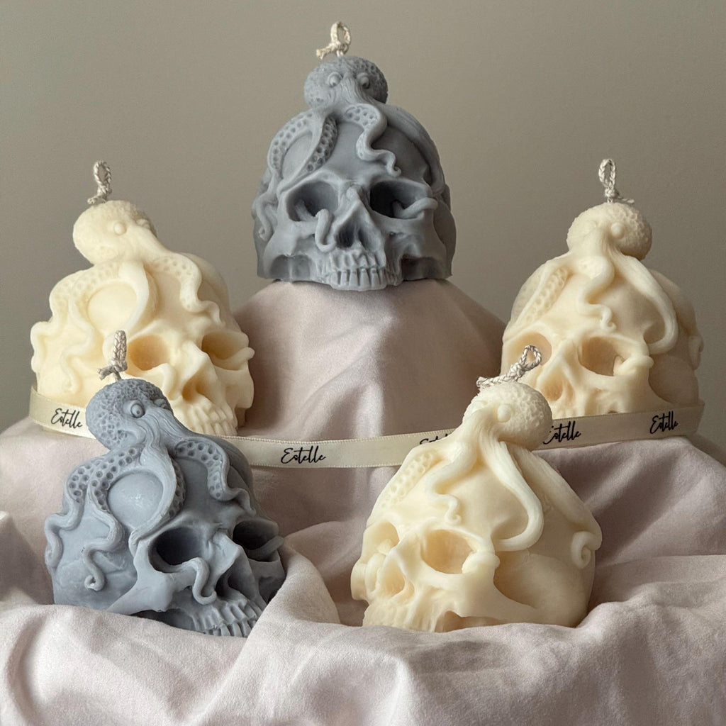 Skull Candle with Octopus: Spooky Halloween Soy Wax Decor