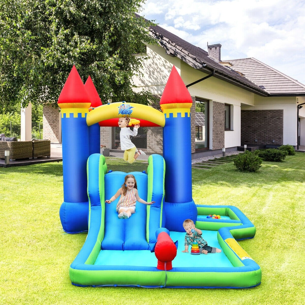 Parque acuático inflable tipo castillo con piscina de pelotas, puerta de malla de seguridad y soplador de 550 W