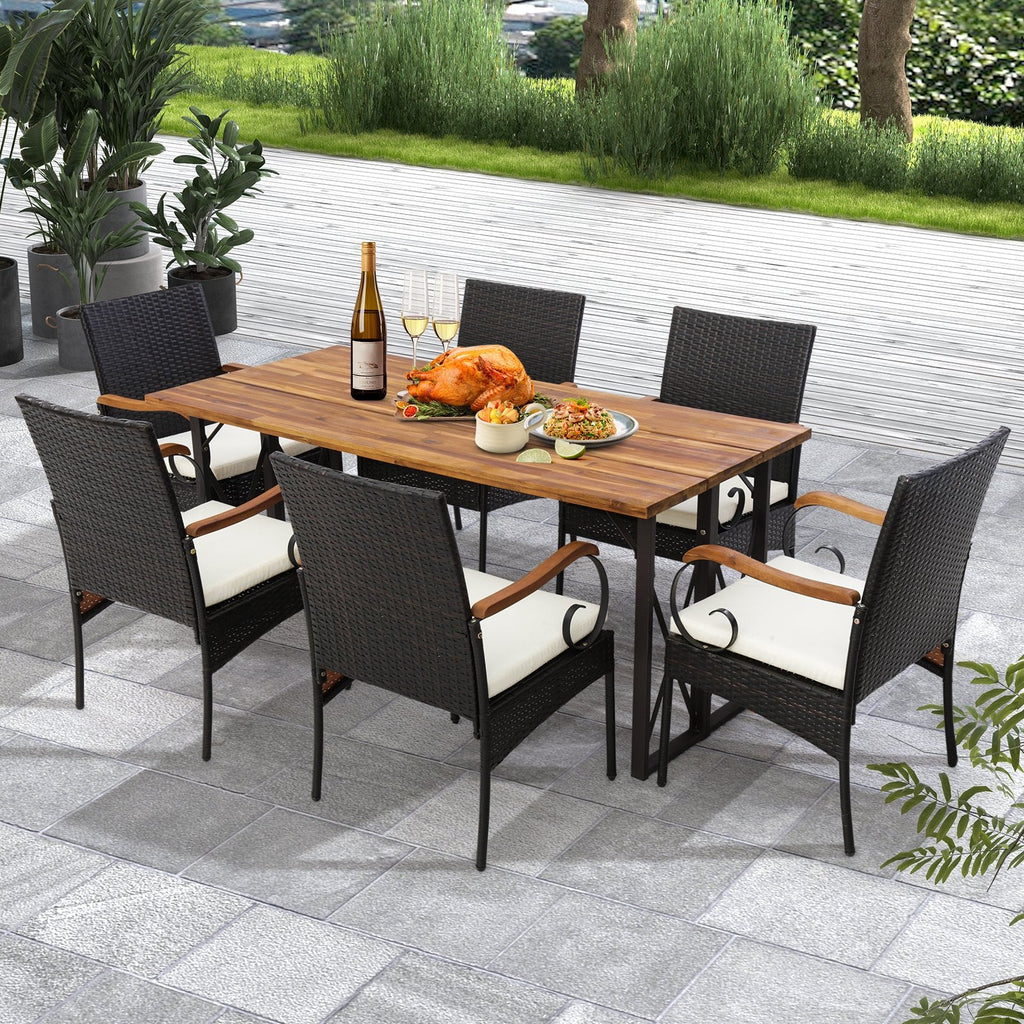 2er-/4er-Set Outdoor-Stühle aus PE-Rattan mit Armlehnen aus Akazienholz – 4er-Set