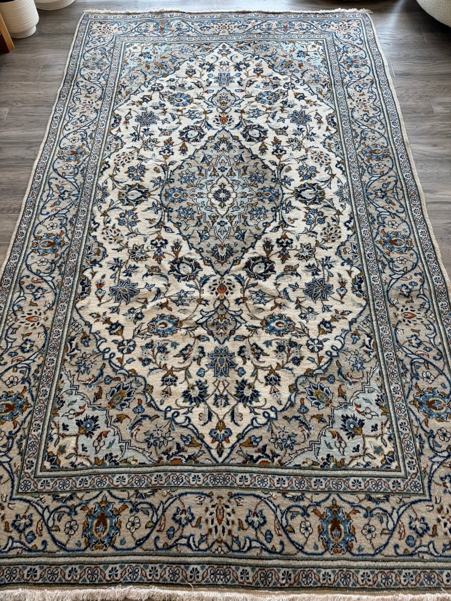 Persian Kashan Rug | 4' 10" x 7' 10"