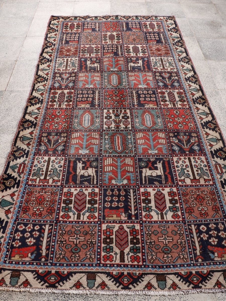 Persian Bakhtiar Rug | 4' 3" x 8' 6"