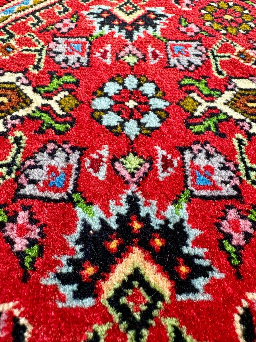 Persian Bidjar Rug — Ruby & Ivory Herati Medallion | 6'5" × 9'9"