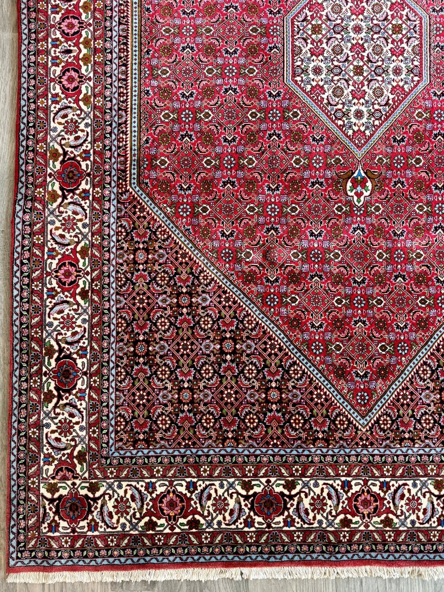 Persian Bidjar Rug — Ruby & Ivory Herati Medallion | 6'5" × 9'9"