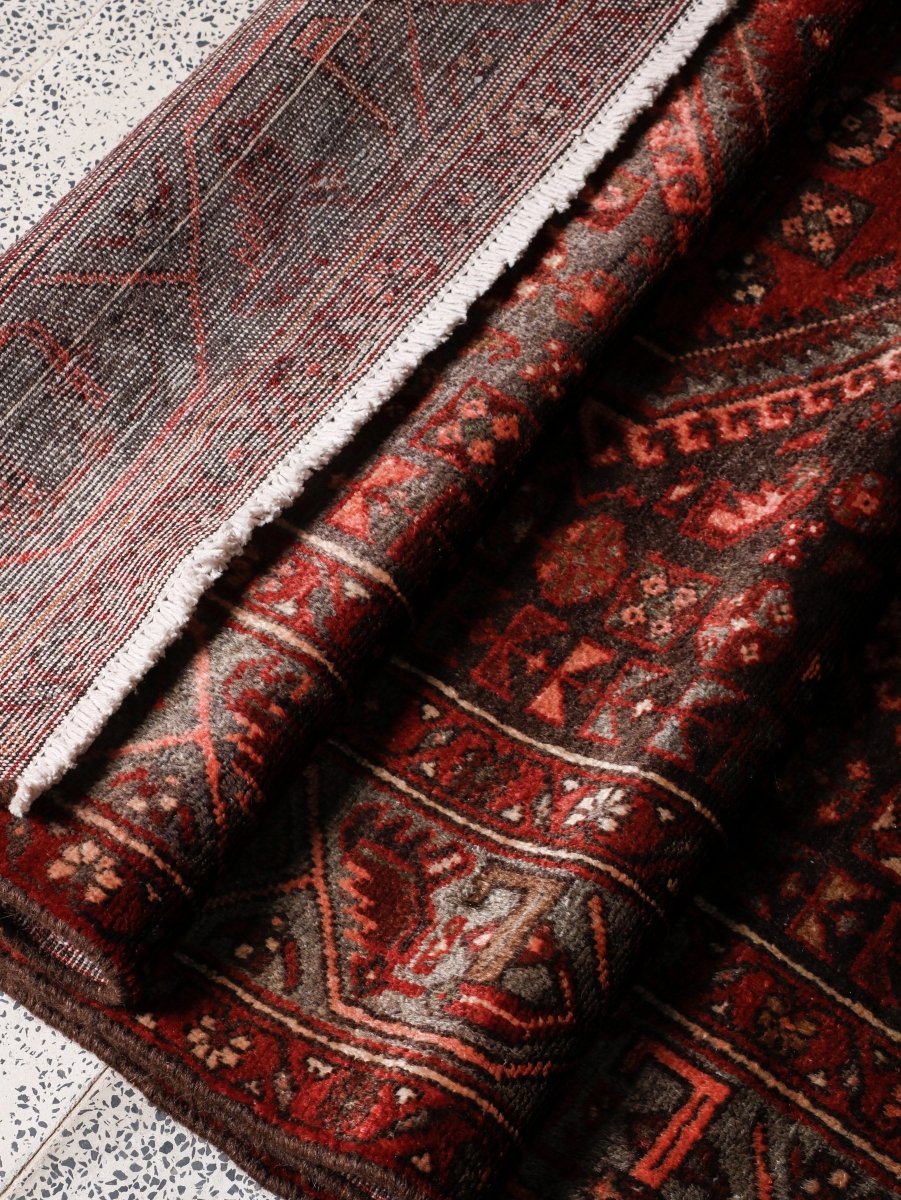 Persian Hamadan Runner — Chestnut & Brick Five Medallions | 4'5" × 13'9"