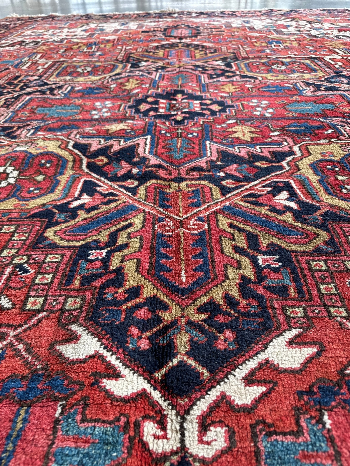 Persian Heriz Rug — Ruby Red & Indigo Star Medallion | 8'3" × 11'