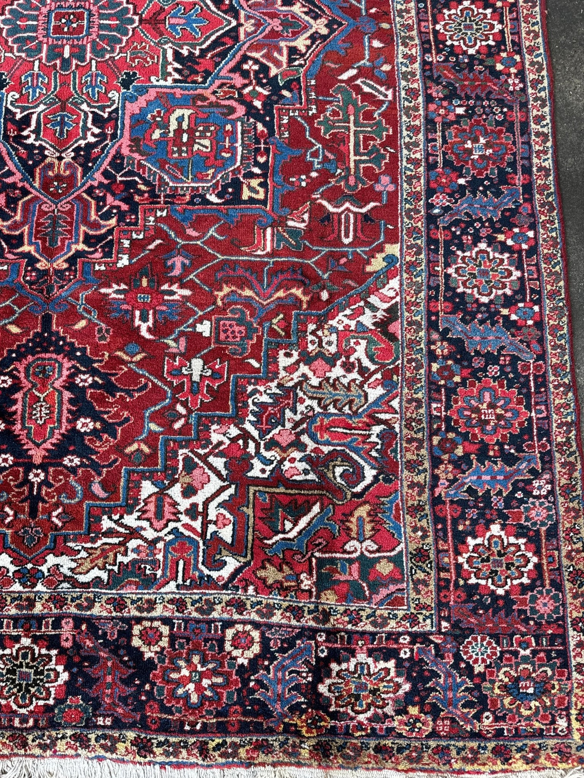 Persian Heriz Rug — Ruby Red & Indigo Star Medallion | 8'3" × 11'