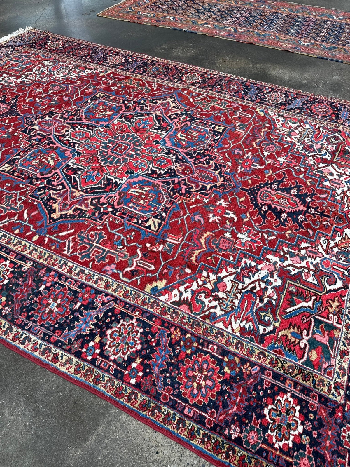 Persian Heriz Rug — Ruby Red & Indigo Star Medallion | 8'3" × 11'