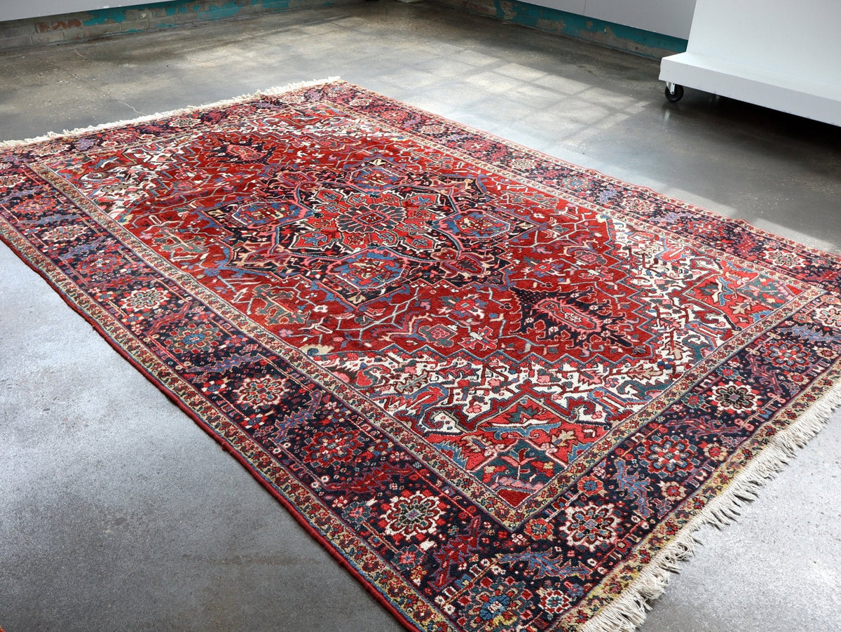 Persian Heriz Rug — Ruby Red & Indigo Star Medallion | 8'3" × 11'