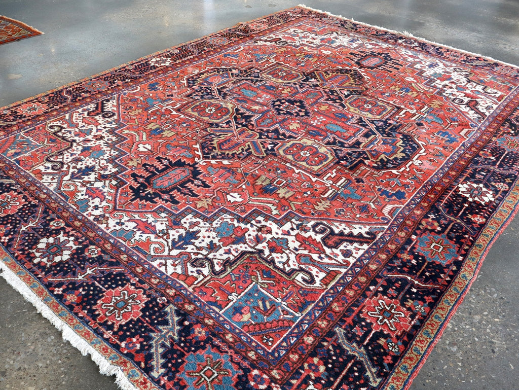 Persischer Khuniq-Heriz-Teppich — Kamel- und blaues, Tajeri-inspiriertes Design | 9'5" × 12'10"