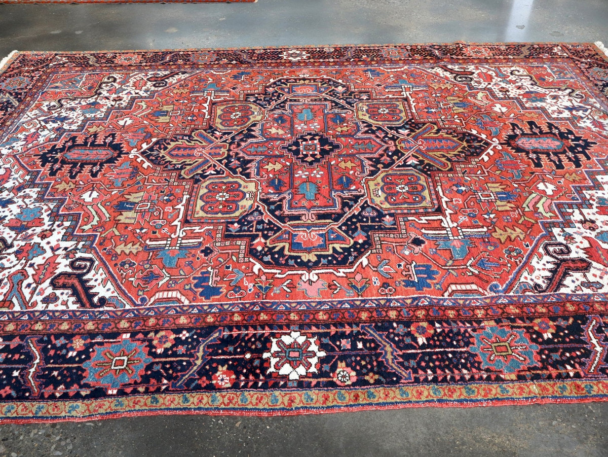 Persischer Khuniq-Heriz-Teppich — Kamel- und blaues, Tajeri-inspiriertes Design | 9'5" × 12'10"