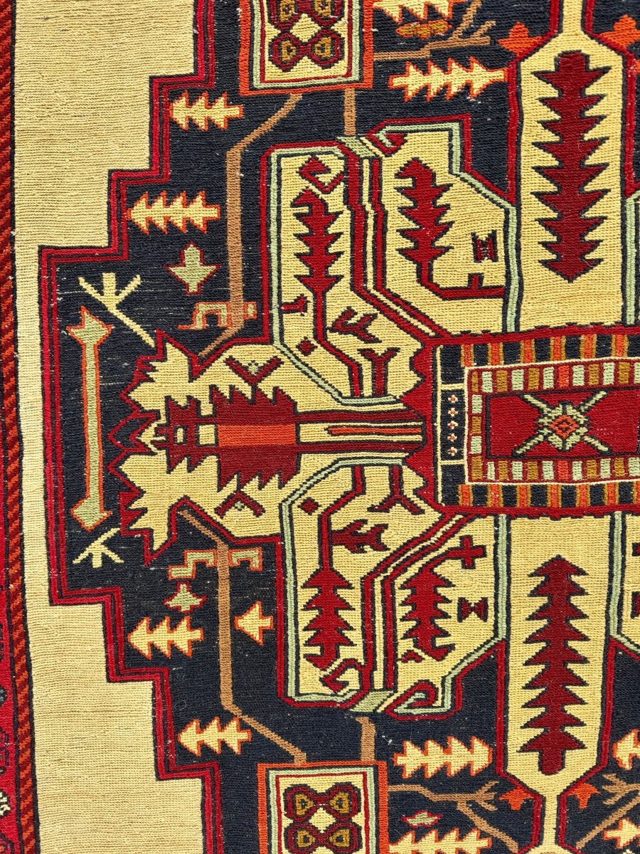 Persian Heriz-Design Varni Kilim — Golden Ivory & Indigo | 4'1" × 7'