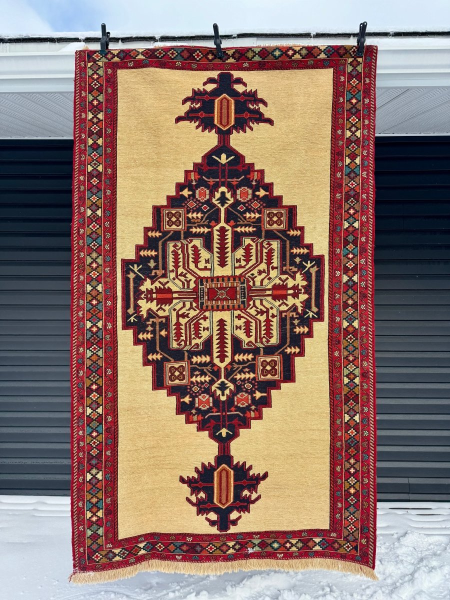 Persian Heriz-Design Varni Kilim — Golden Ivory & Indigo | 4'1" × 7'