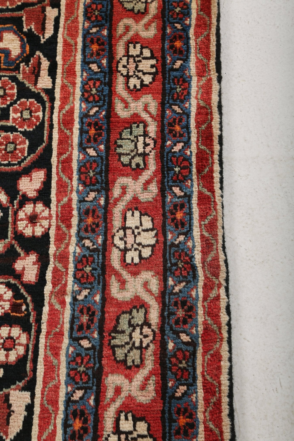 Mahal Läufer — Elfenbein & Terrakotta auf Mitternachtsblau | 3'9" × 9'3"