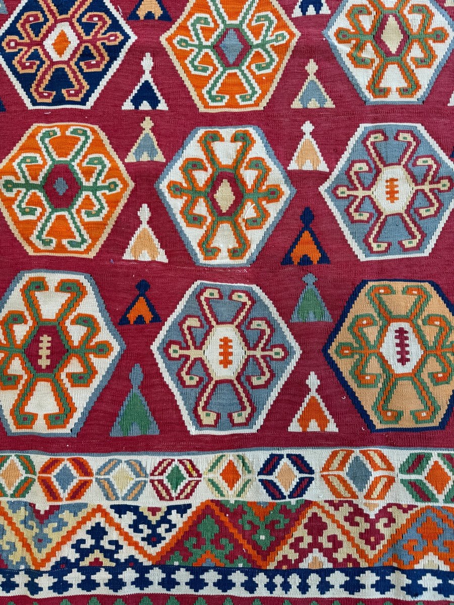 Persian Qashqai Kilim — Ruby & Colorful Scorpion Motifs | 5'4" × 9'2"