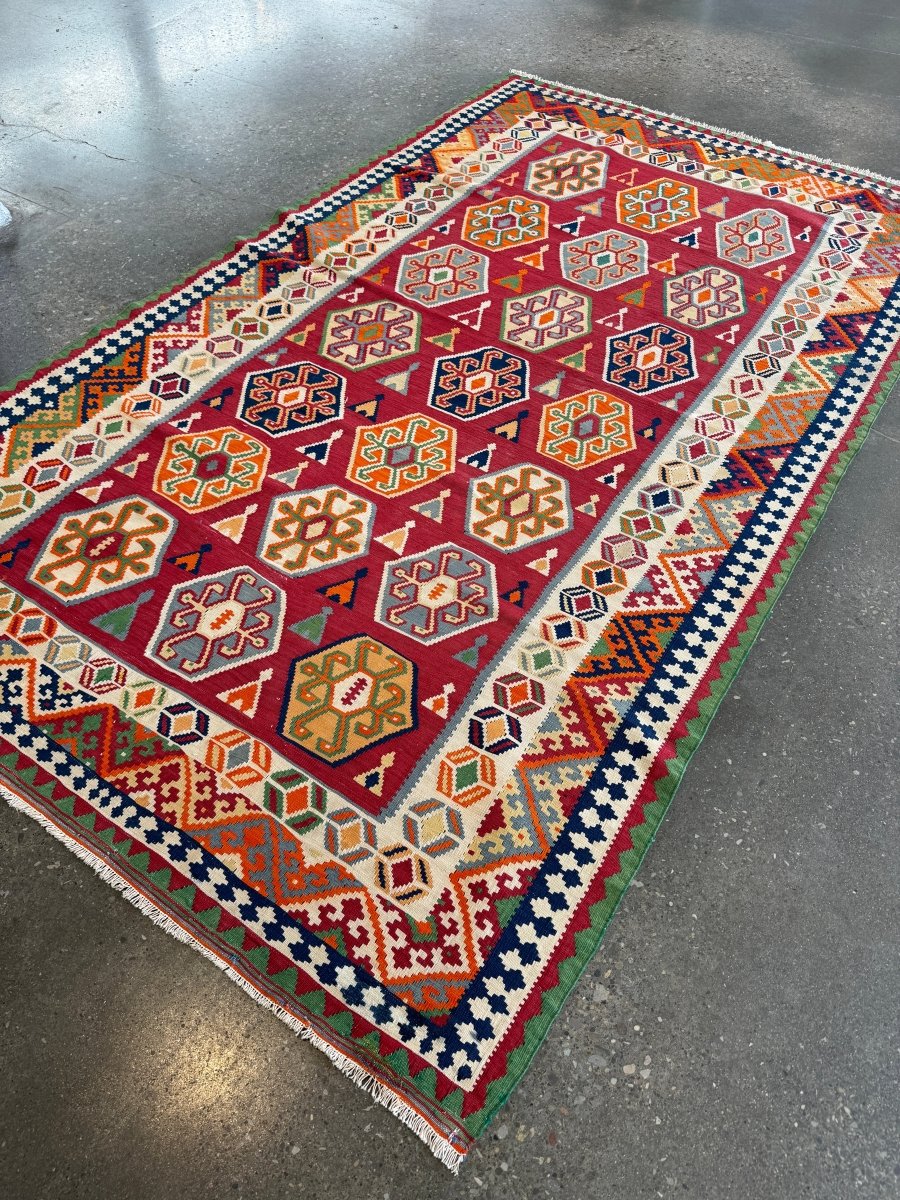 Persian Qashqai Kilim — Ruby & Colorful Scorpion Motifs | 5'4" × 9'2"