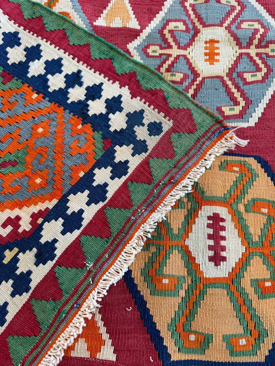 Persian Qashqai Kilim — Ruby & Colorful Scorpion Motifs | 5'4" × 9'2"