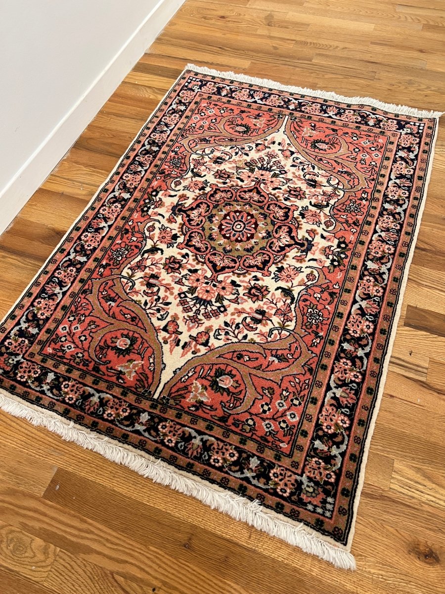 Persian Sarouk Rug | 2' 9" x 3' 11"