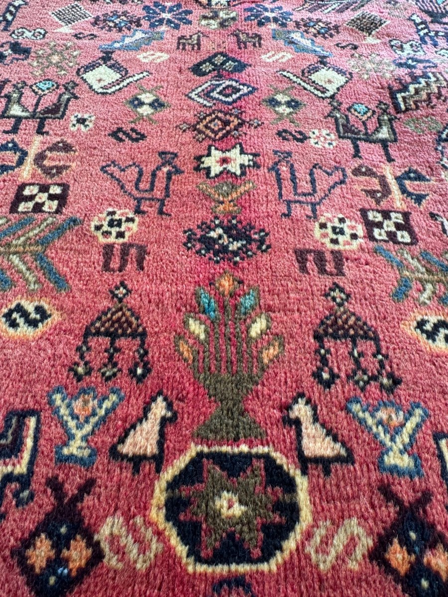 Persian Shiraz Rug | 6' 8" x 10' 1"