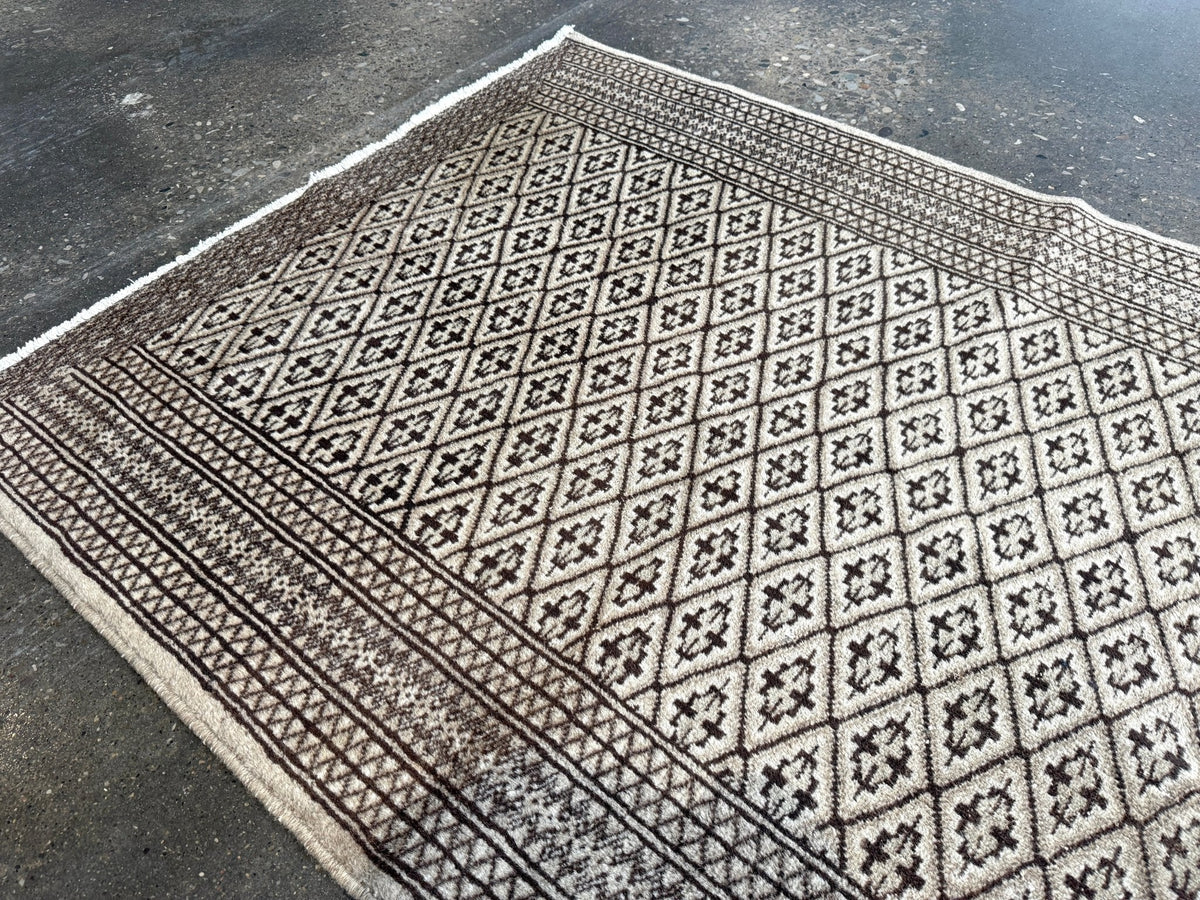 Persian Turkmen Rug — Ivory & Espresso Diamond Lattice | 3'3" × 4'5"
