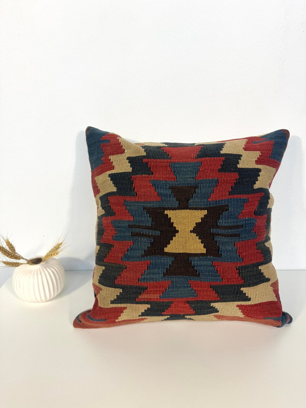 Pillow No. 025 | 16" x 16"