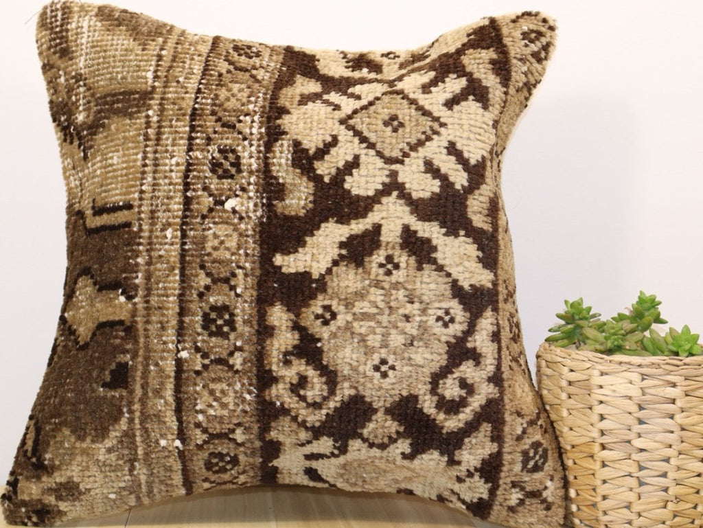 Pillow No. 026 | 16" x 16"