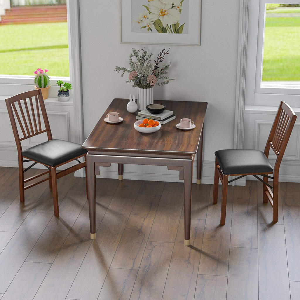 Lot de 2 chaises de salle à manger pliantes en bois d'hévéa finition noyer, dossier à lattes en éventail et assise en similicuir PVC noir