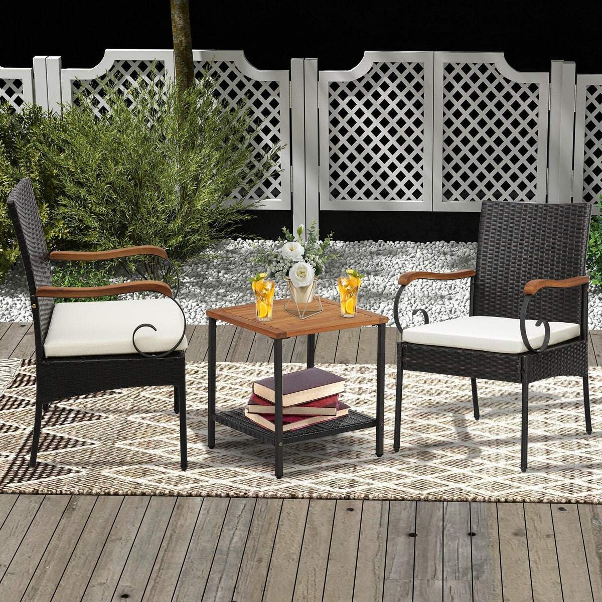 2er-/4er-Set Gartenstühle aus PE-Geflecht mit Armlehnen aus Akazienholz – 2er-Set