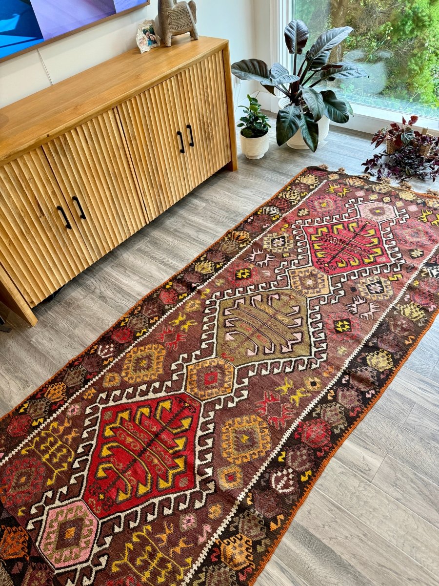 Vintage Turkish Kars Kilim Runner — Plum & Saffron Hooked Medallions | 3'11" × 8'10"