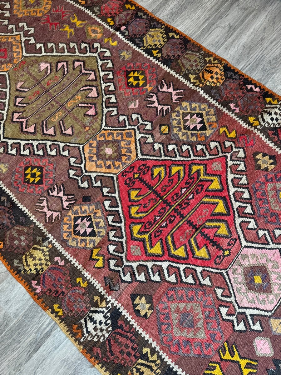 Vintage Turkish Kars Kilim Runner — Plum & Saffron Hooked Medallions | 3'11" × 8'10"