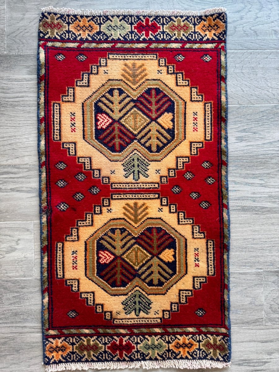 Persian Turkmen Mini Rug — Crimson & Ivory Geometric Motifs | 1'5" × 2'7"