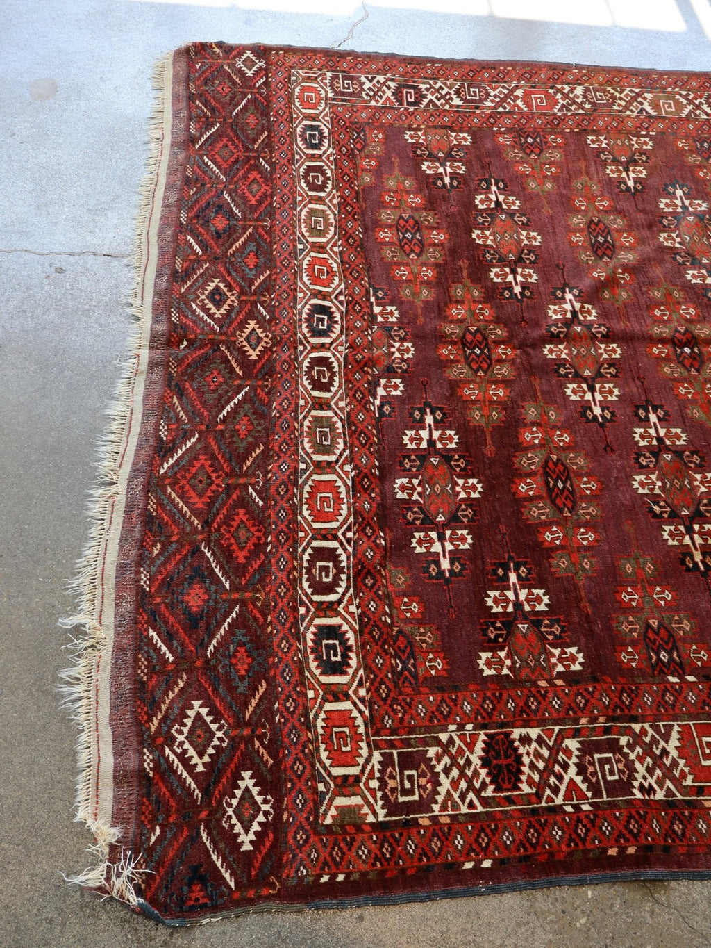 Turkmen Yomut Rug — Wine Red & Ivory Guls | 6'10" × 10'7"