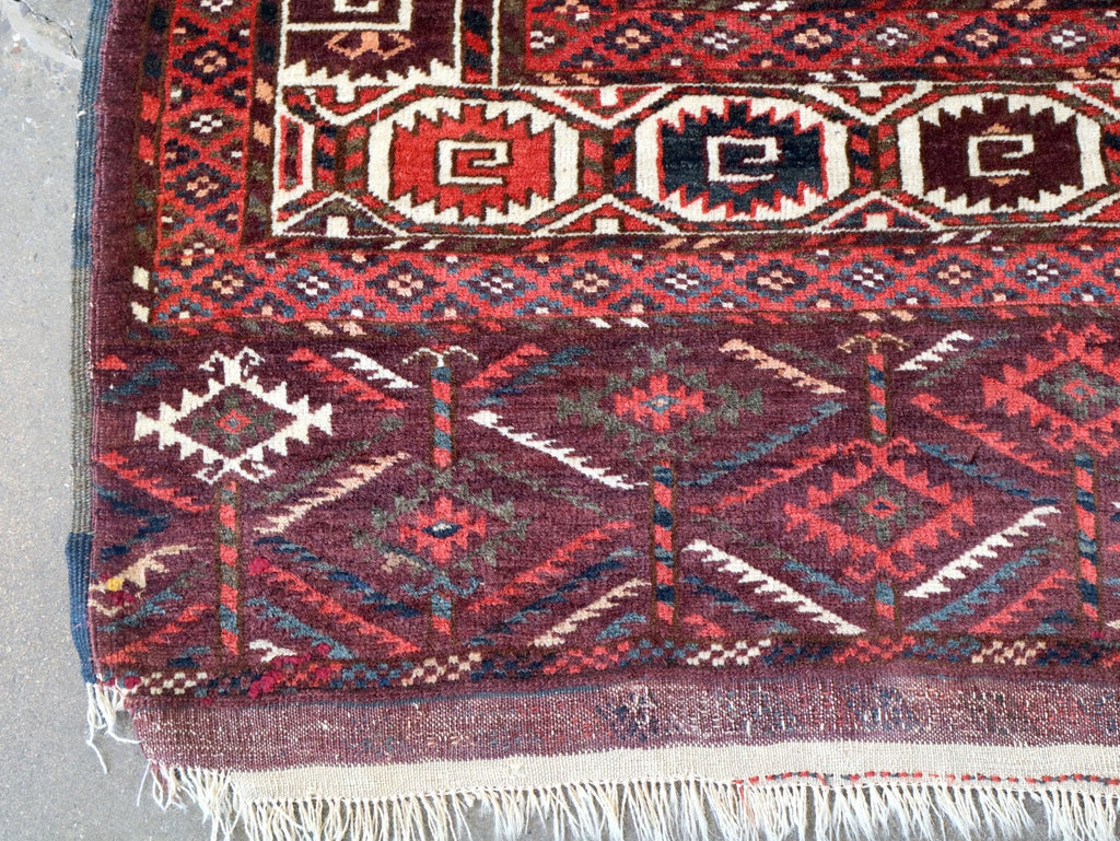 Turkmen Yomut Rug — Wine Red & Ivory Guls | 6'10" × 10'7"