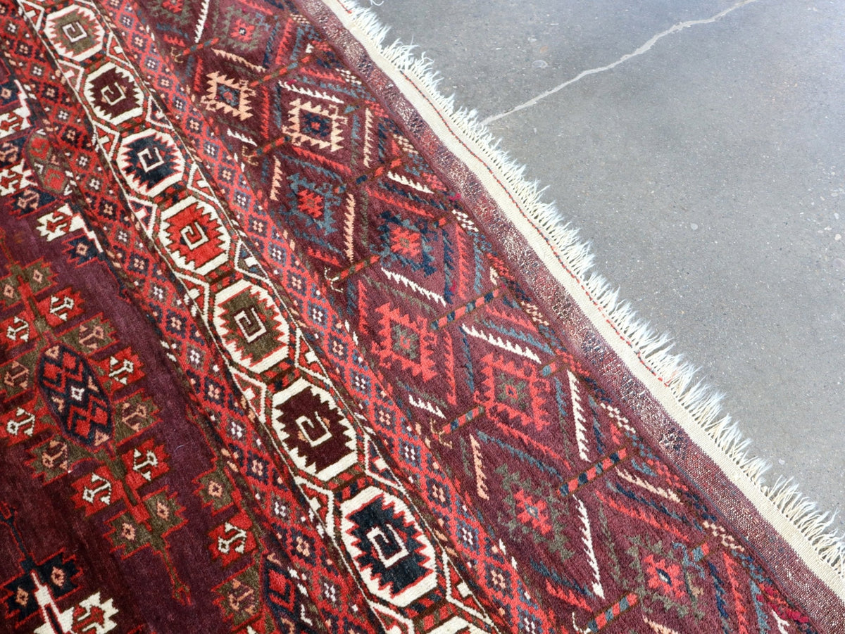 Turkmen Yomut Rug — Wine Red & Ivory Guls | 6'10" × 10'7"