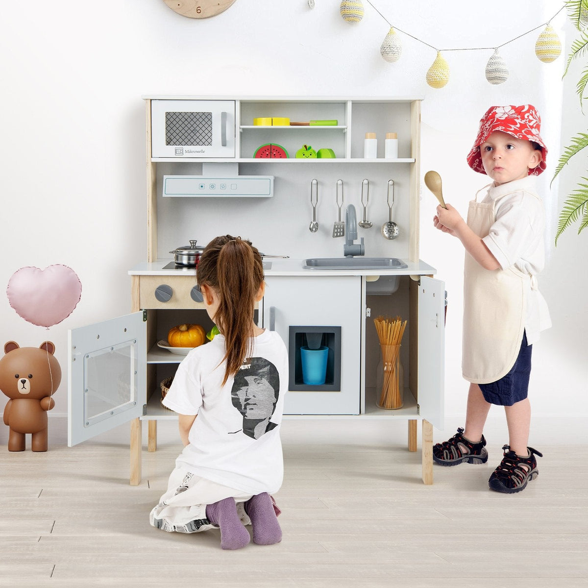 Cuisine de jeu blanche et couleur pin pour tout-petits, avec hotte aspirante, machine à glaçons et 18 accessoires